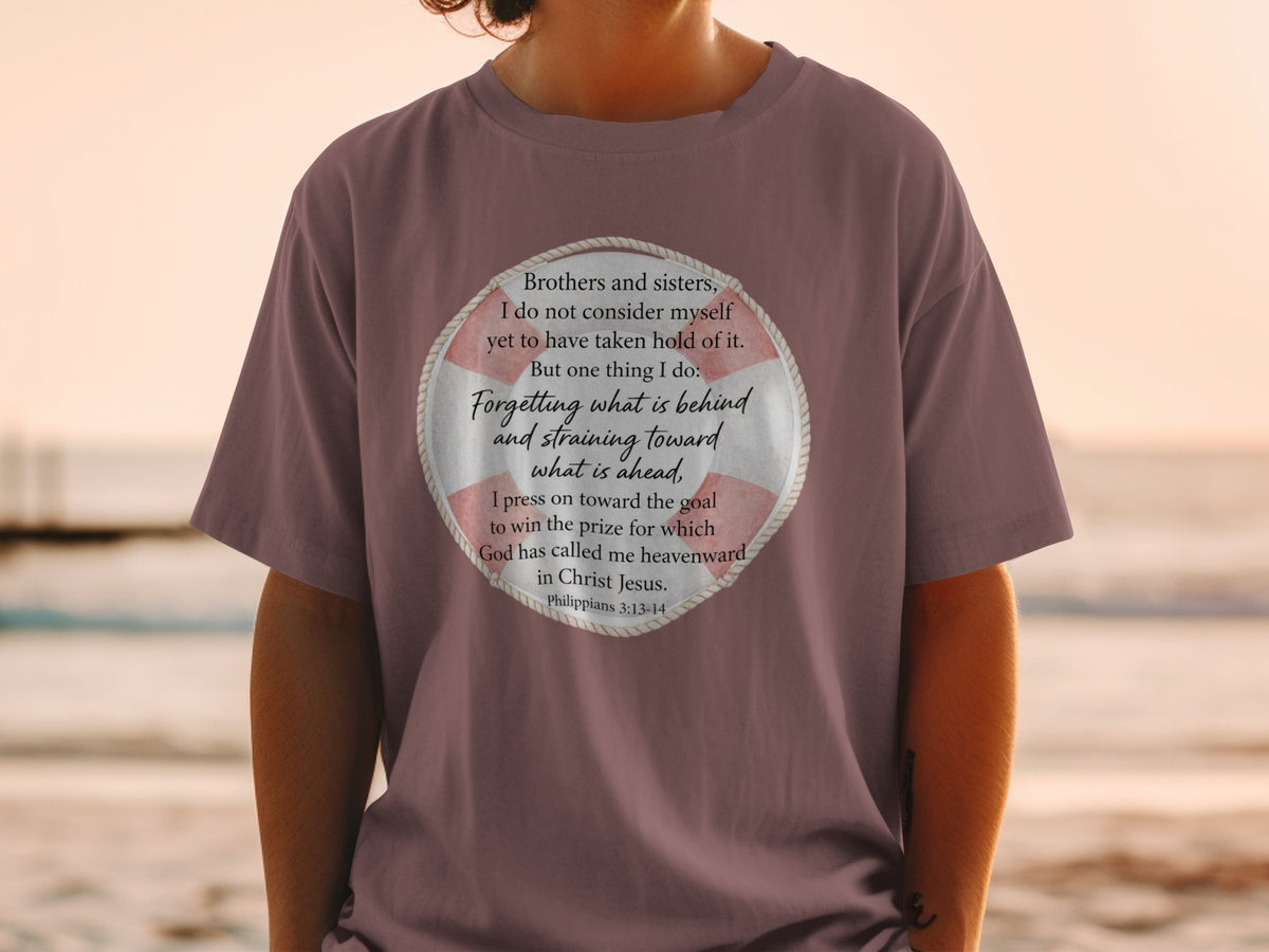 T-shirt with biblical quote about forgetting the past and looking ahead.